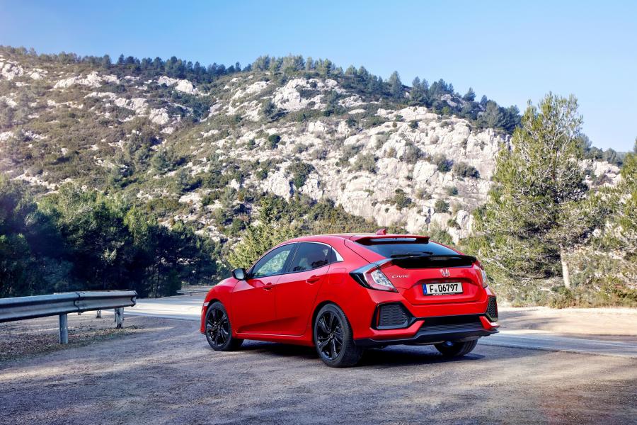  Honda Civic Hatchback 2017 года  (WW) (фото 21 из 43)